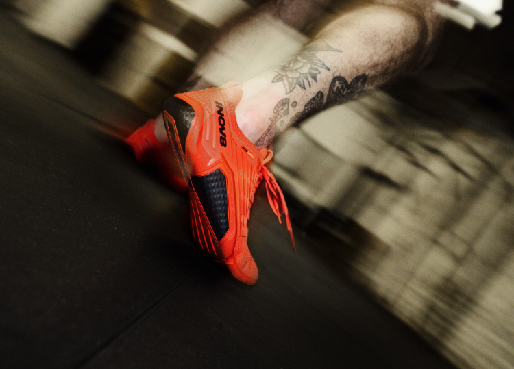 BENEFITS OF TRAINING IN A BAREFOOT SHOE