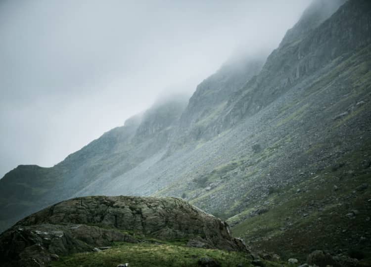 HOW NEW ROCFLY G 390 BOOTS HELPED PROPEL JAMES FORREST TO NATIONAL THREE PEAKS RECORD