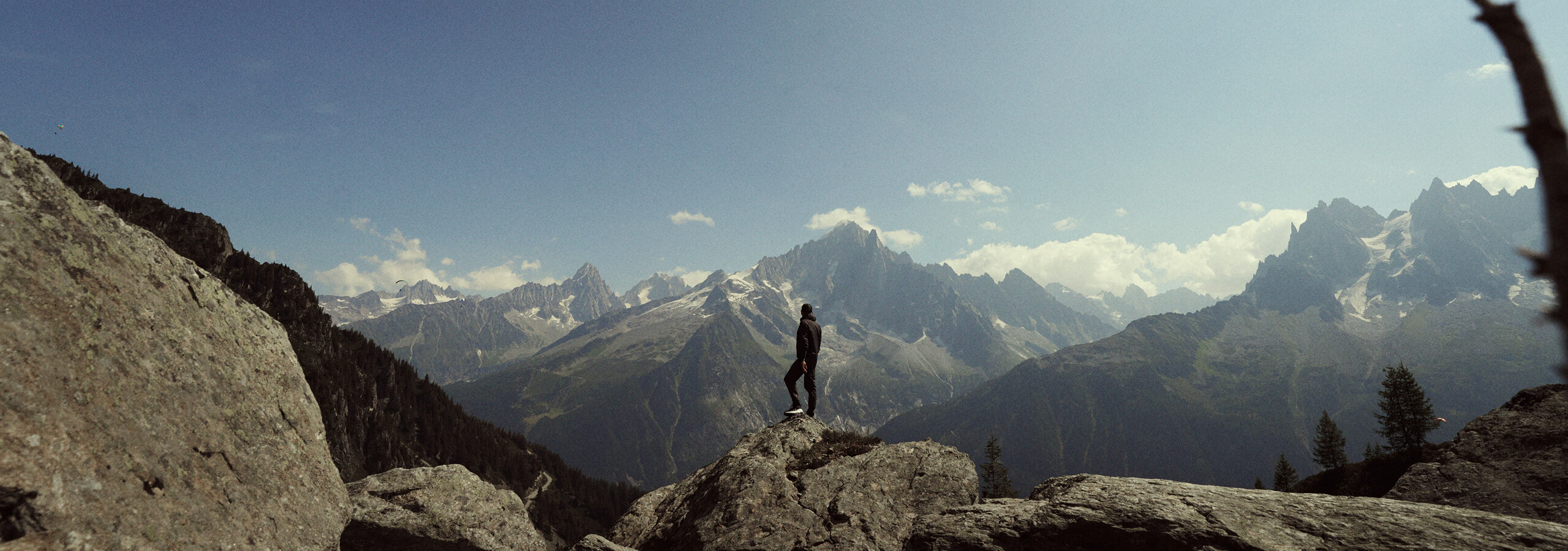 Running header image